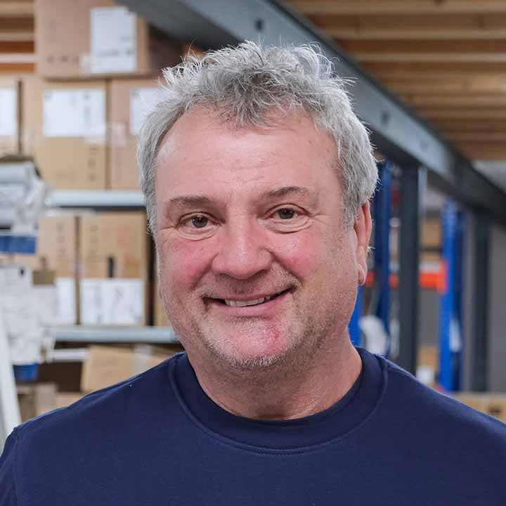 Alfred Hübsch, Lager und Montage