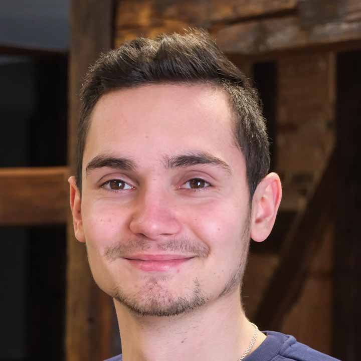 Luca Weniger, Projektmanagement / Vertrieb